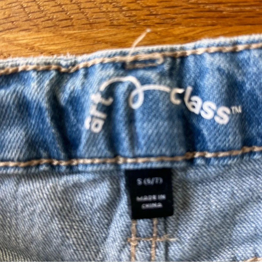 Art Class distressed Denim Jean Shorts Youth kids girls size small S 6 7 - Picture 2 of 4